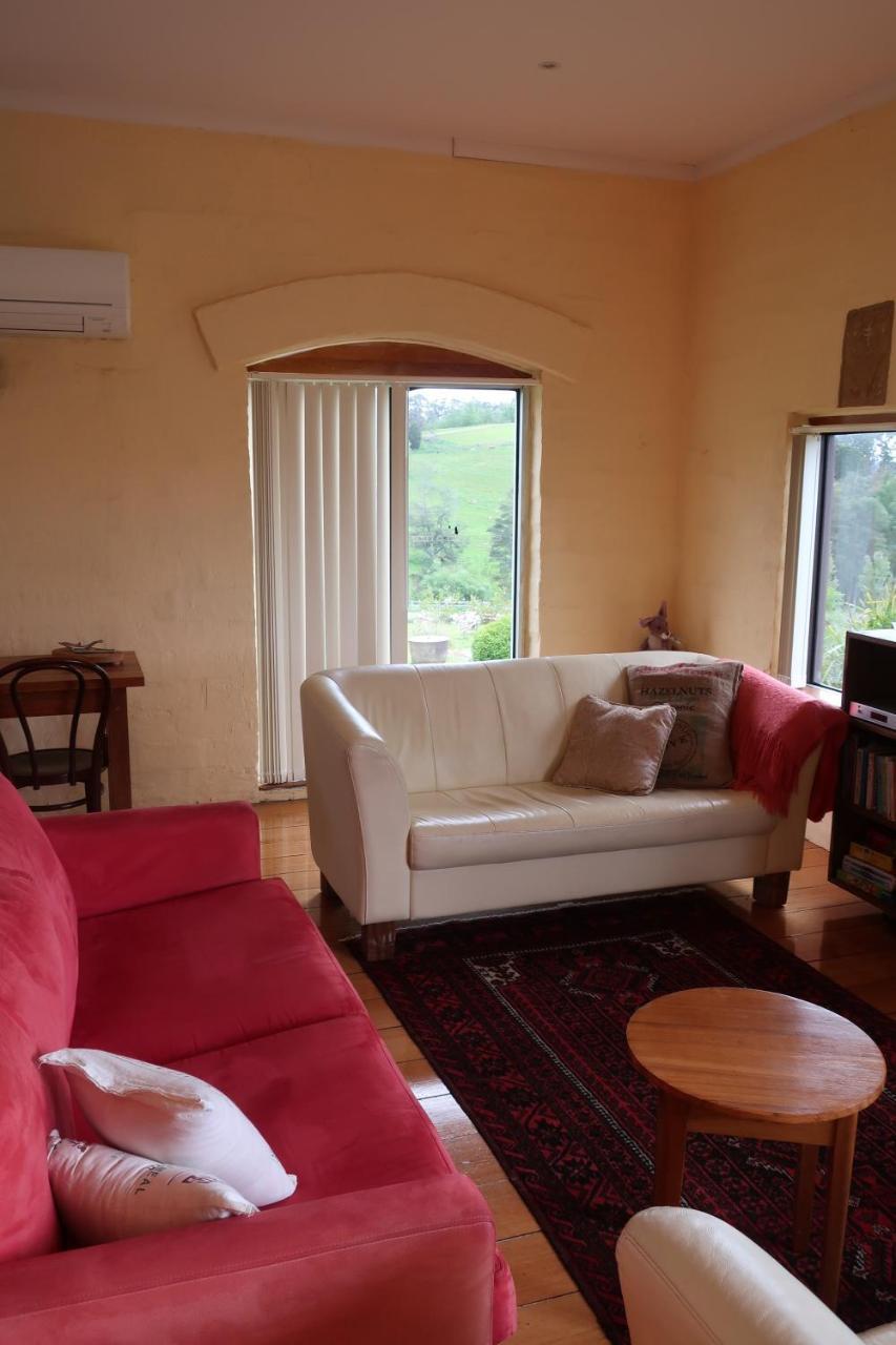 Cherry Top Farmstay - Boutique Eco Village Lilydale Dış mekan fotoğraf