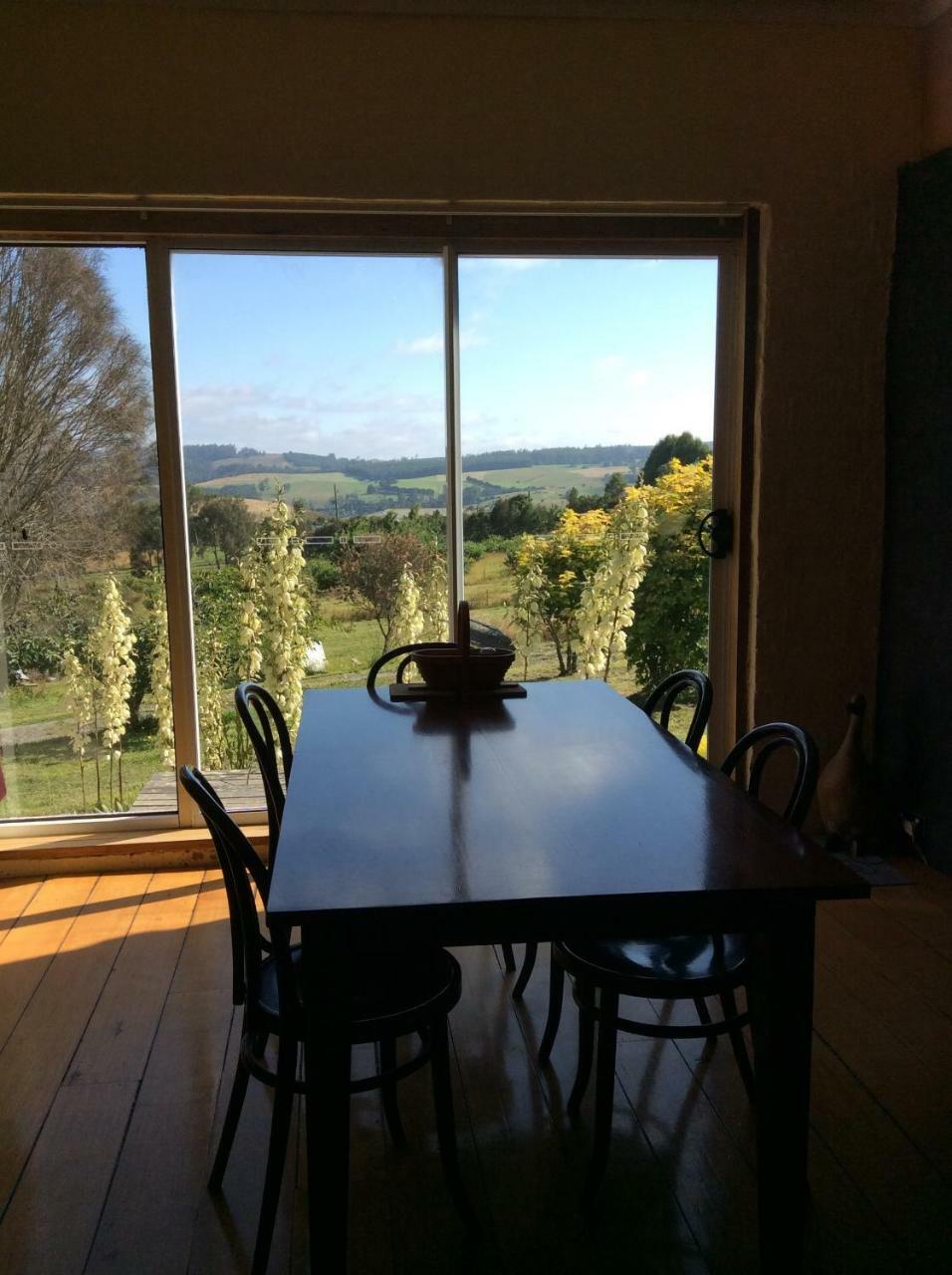 Cherry Top Farmstay - Boutique Eco Village Lilydale Dış mekan fotoğraf